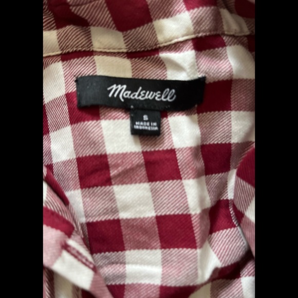 Madewell Red Gingham Short Sleeve Button Up - Picture 2 of 3